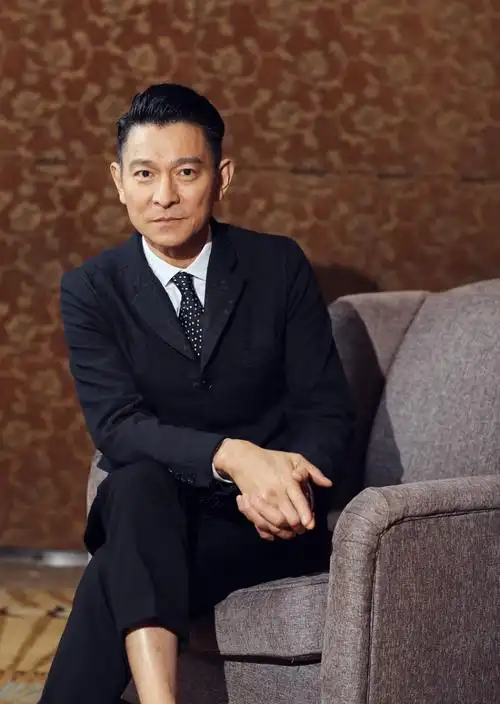 刘德华31岁时遇上26岁的李丽珍今58岁刘德华再次见到53岁李丽珍