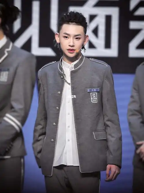 90小鬼王琳凯出道三周年快乐