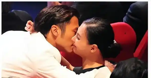 王菲比张柏芝大10岁9个月但一个小细节暴露她是谢霆锋的真爱