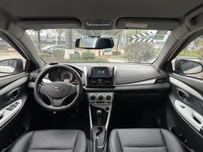 丰田威驰自动挡代步车一手车