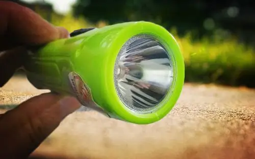 河南厂家直销小手电筒 绿色环保高亮小手电筒 便携式小手电筒