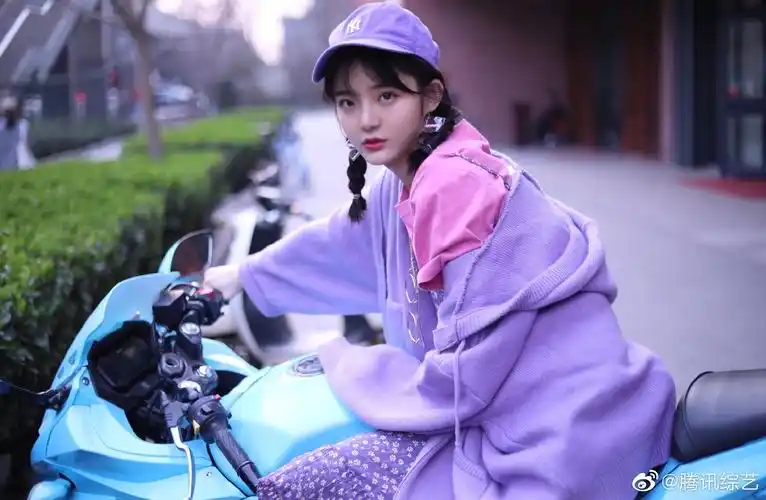 王晴o_o  生日快乐9898愿你在万物可爱的世界里永远都是自己的