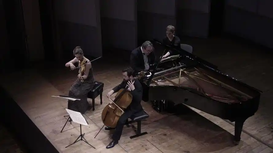 柴可夫斯基 a小调钢琴三重奏op. 50;atos钢琴三重奏