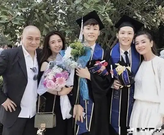 6个孩子3个妈,每年生活费需要近五百万,65岁汤镇业怎么退休