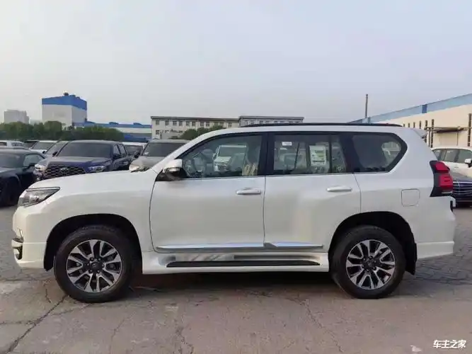 2023款国六丰田霸道2700tx预售 霸气越野