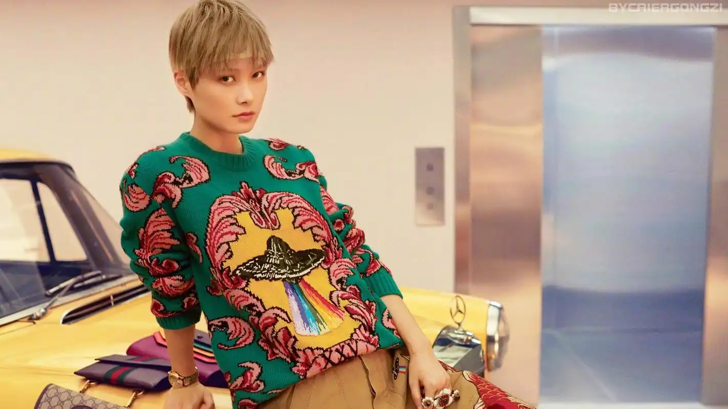 李宇春罕见婚纱照曝光,美到认不出,"春哥"的春天来了