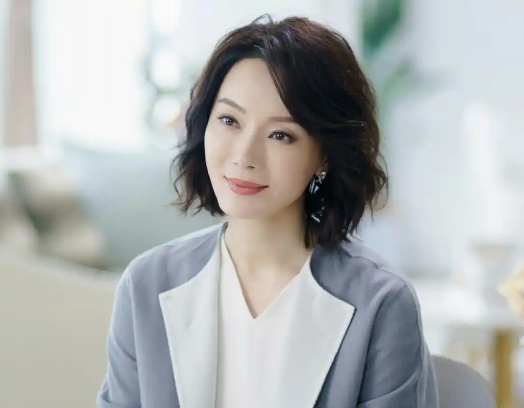 原创60岁女人头发别留太长显少还易掉这4款短发刚刚好时髦多了