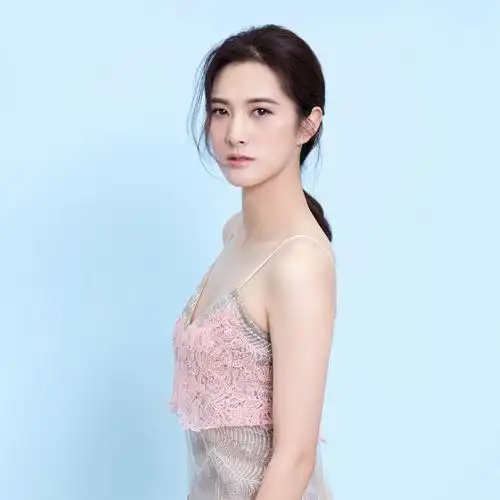 隋俊波隋俊波,1979年11月25日出生于吉林省长春市,中国内地女演员