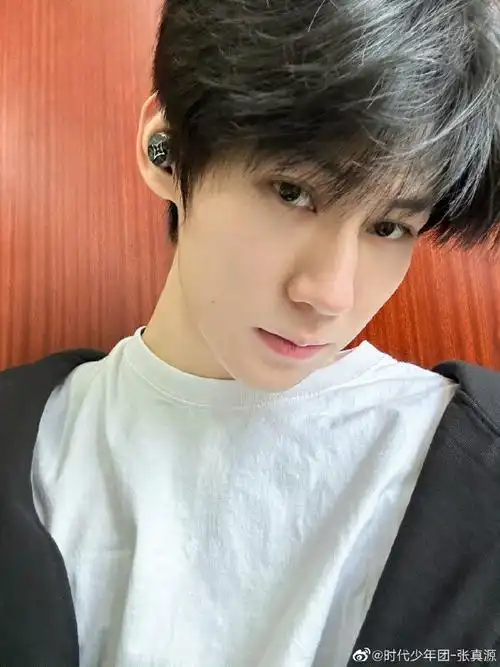 张真源##和张真源一起 破茧成蝶皆得所源