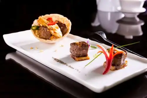 贝蒂斯橄榄油西餐美食,由新鲜的油橄榄果实压榨而成|橄榄油|油橄榄|西