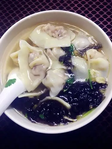 杨咩咩咩嗷做的三鲜小馄饨