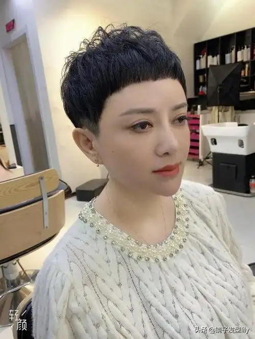 40岁女短发发型图片,40岁女人最有气质发型短发(今夏发型这样剪)