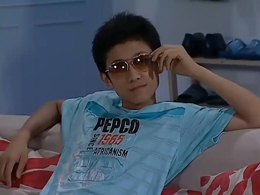 原创张一山与神秘女疑似同居俩月三女友刘星又双叒叕找到另一半