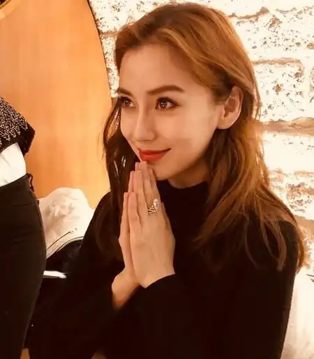 小海绵正面照曝光,肥嘟嘟的,越来越像黄晓明了