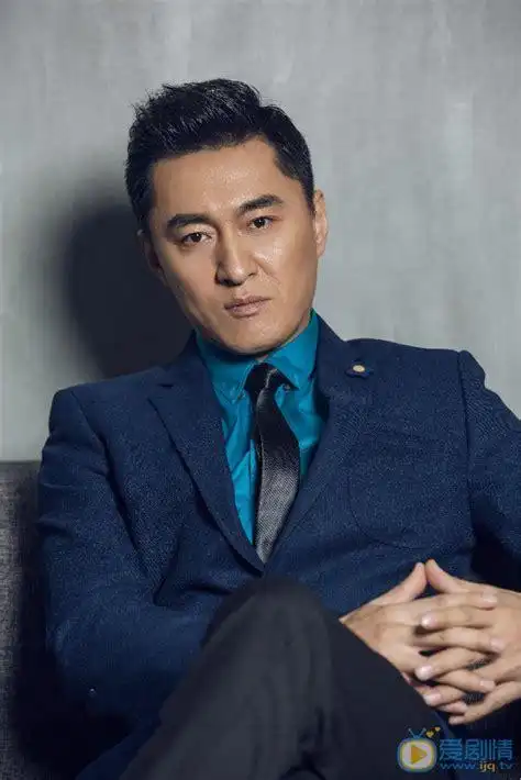 内地男老戏骨一览表大陆100位男演员照片2022已更新今日热点