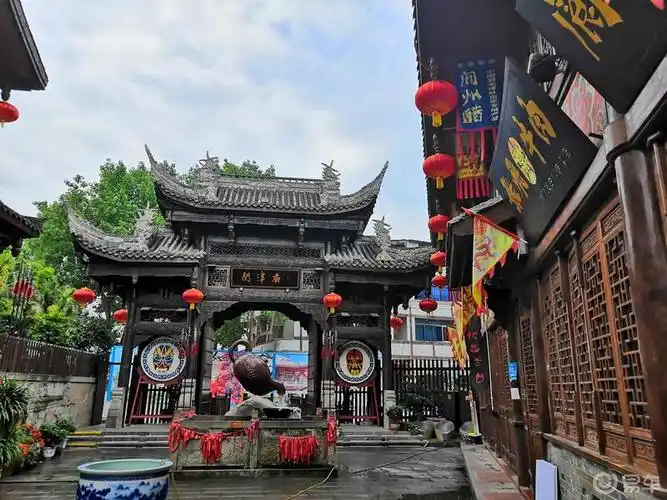 中国四大古镇之一阆中