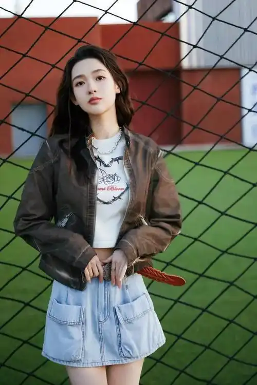 "北舞校花"王玉雯曾出演《遇见你真好》校花凌彩彩