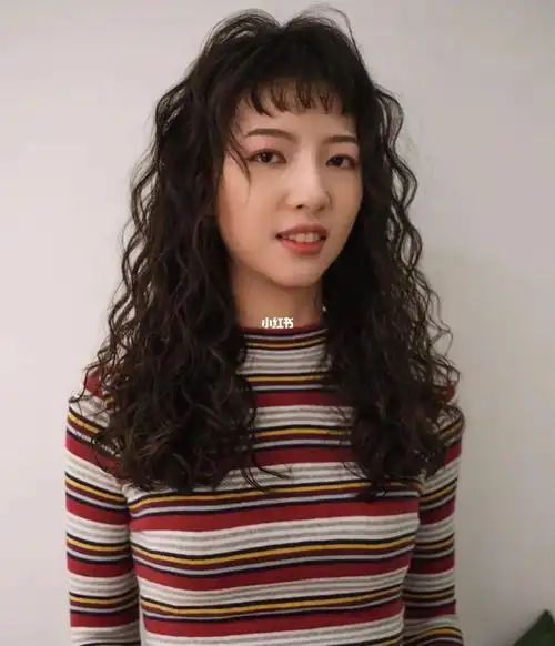 法式羊毛卷烫发