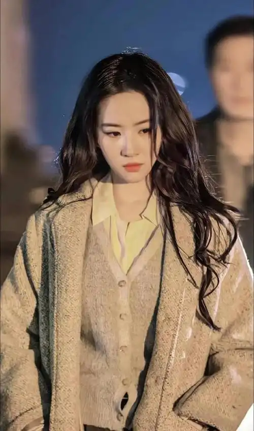 刘亦菲冷门照片网友美到心颤