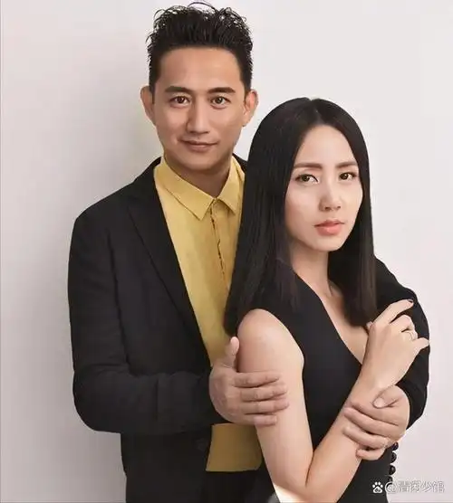 孙莉和黄磊,这对夫妻不仅是娱乐圈中的明星,更是家庭生活中的幸福榜样