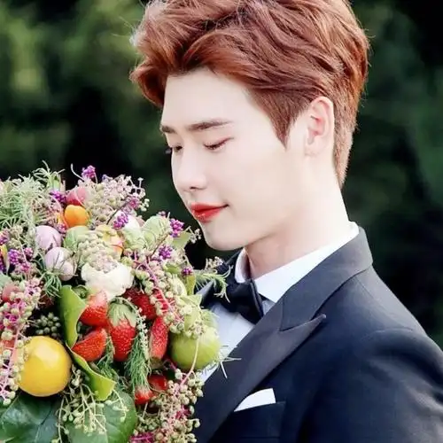 258李钟硕头像滤镜