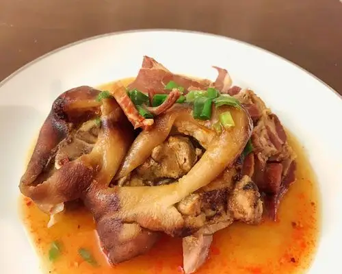 【红楼菜】火腿炖肘子的做法