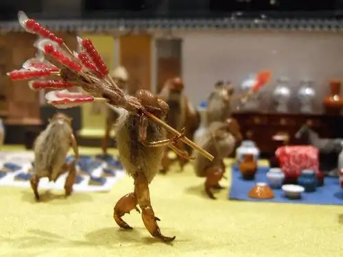 涨姿势毛猴纯中药制成的手工艺品