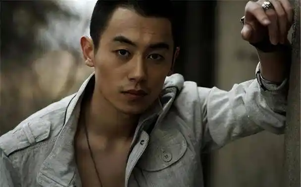 善恶终有报!得罪郭麒麟才3年的朱亚文,沦为糊咖"真不冤