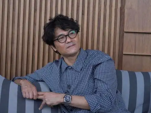 谢贤亲揭养生秘诀,演戏近70年从未想过退休,骑马潜水样样行