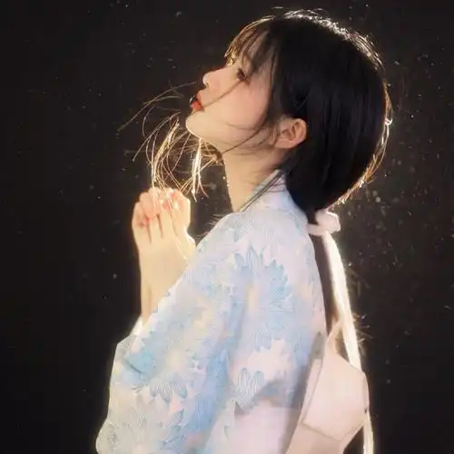 惊鸿一世的绝美和服神仙女头像