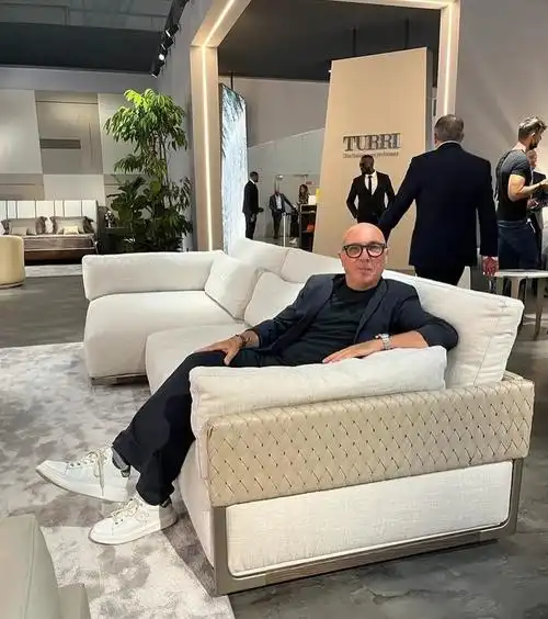 国际大牌家具都爱的设计师,佩服! - 知乎