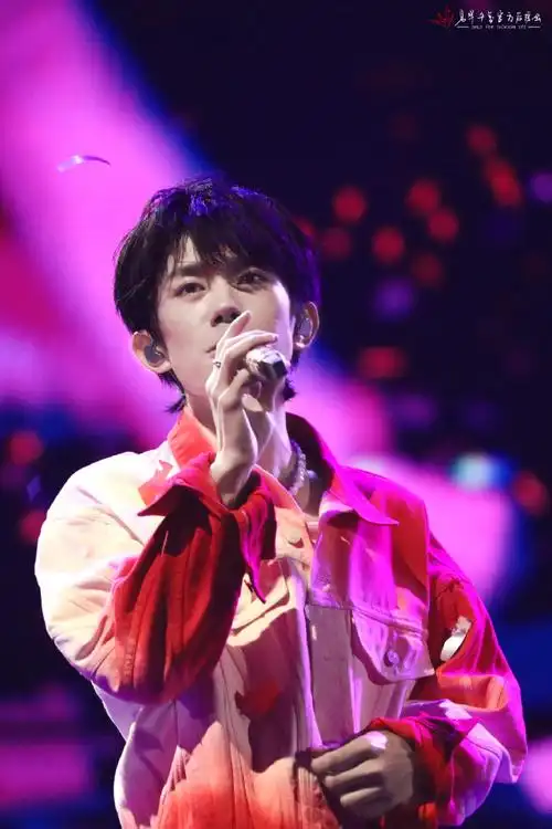 易烊千玺2019玊尔演唱会