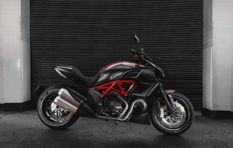 壁纸摩托车,自行车,运动,黑色,侧视图,功率高清:宽屏:高清晰度:全屏