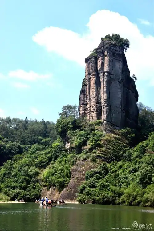 武夷山中国最美的溪流"九曲溪"