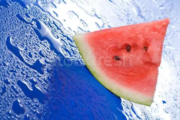 西瓜· 片· 蓝色 · 表面 ·湿· 食品 - 商业照片 © nagy-bagoly