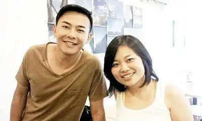 李荟萱曾受邀上八频道节目与王禄江一起主持节目.