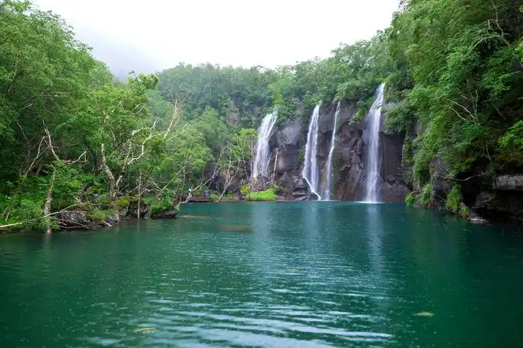 长白山绿渊潭,少有人知的一处景区,被誉为"东北小九寨"