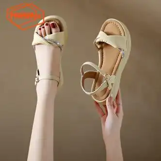 鞋柜达芙妮集团旗下凉鞋女款2024新款夏季外穿凉拖平底配裙子踩屎感