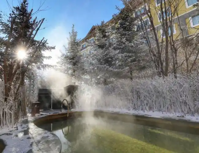 赴一场长白山之约飘雪温泉