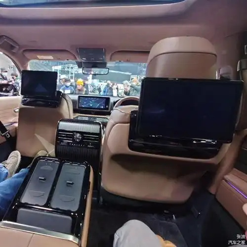 全新丰田世纪suv海外版外观大气内饰豪华