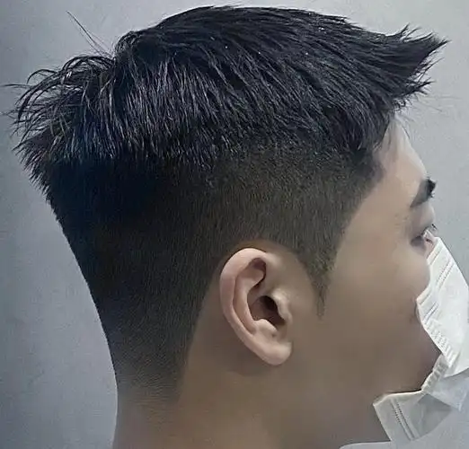 前刺头怎么剪(男士简短刺头) – 【剪辑之家】