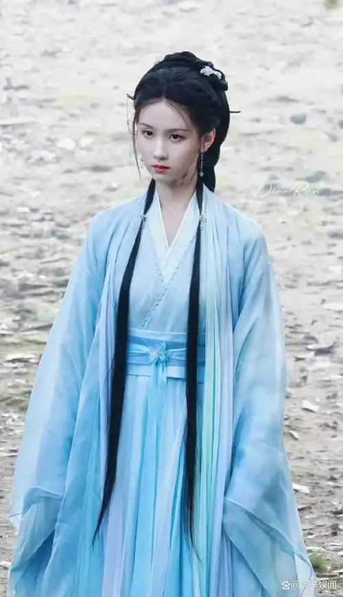 9位陆剧女星最新古装造型:白鹿仙气飘飘,虞书欣赵露思可爱!