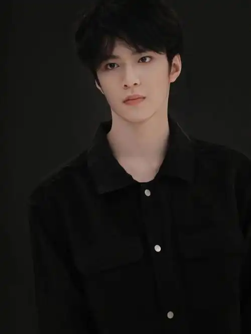 有任何人没看到刘耀文这几张我都会伤心的