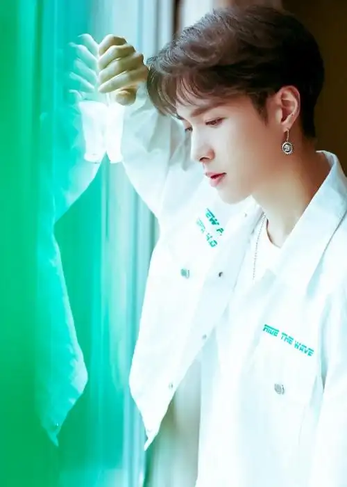 101.张艺兴壁纸.