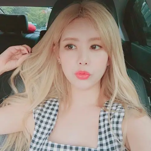 t-ara 李居丽(lee qri.)ins更新