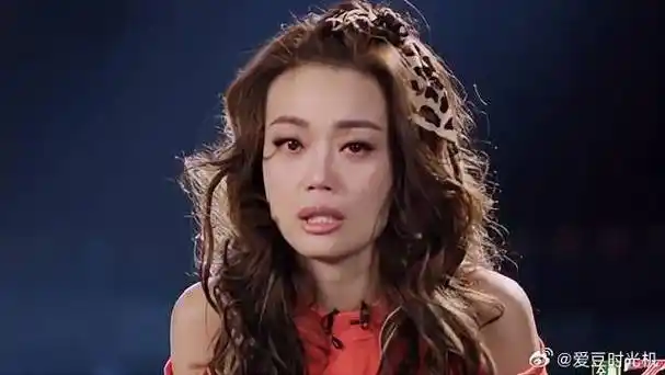 容祖儿回忆往事,说道照顾她的人时,瞬间红了眼眶丨姐姐2