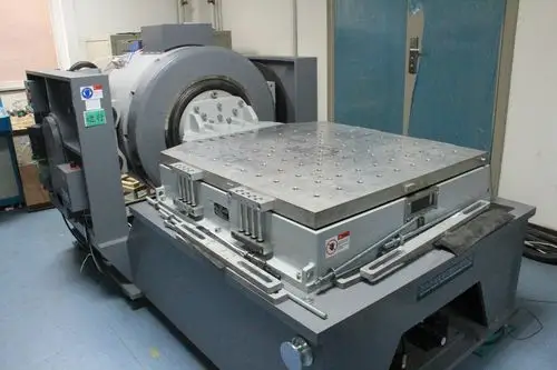 5t振动冲击试验台 ● 检测对象:轨道交通列车产品,例如车门