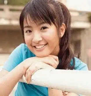 23岁立遗嘱,32岁嫁入豪门,结婚7年未孕,她求子为何这么难_林依晨