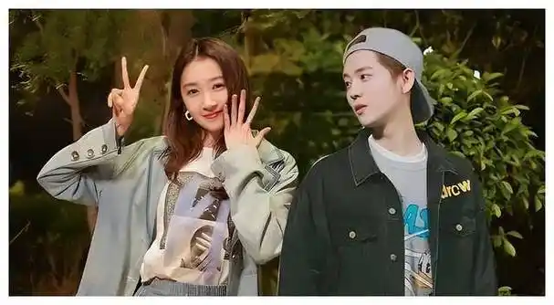 网传顶流男星涉嫌塌房,粉丝疯狂怀疑,究竟是鹿晗?_丑闻_关晓彤_微博