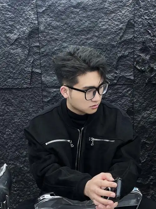 男生三七侧背发型,让你更加帅气迷人 9969♂15